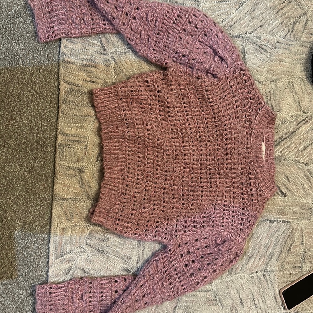 Universal thread, purple sweater